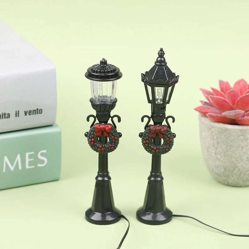 4Pcs/Set Christmas Mini Street Light Models Dollhouse Streetlight Micro-Landscape Fairy Garden Accessories