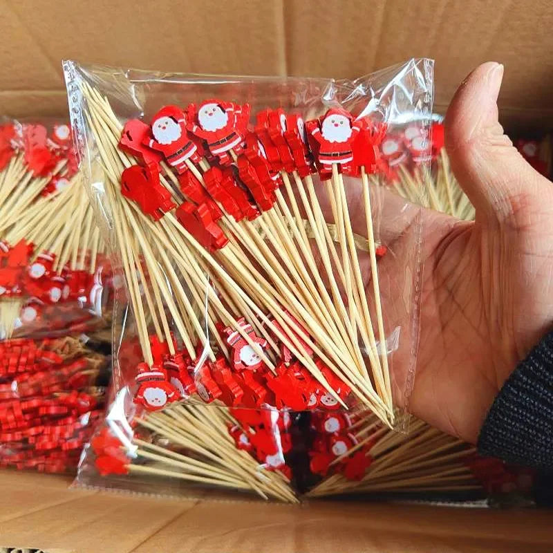 50Pcs/set Christmas Fruit Sticks Disposable Bamboo Sticks Snowflake Christmas Tree Elk Santa Claus Snowman Sticks Xmas Ornaments