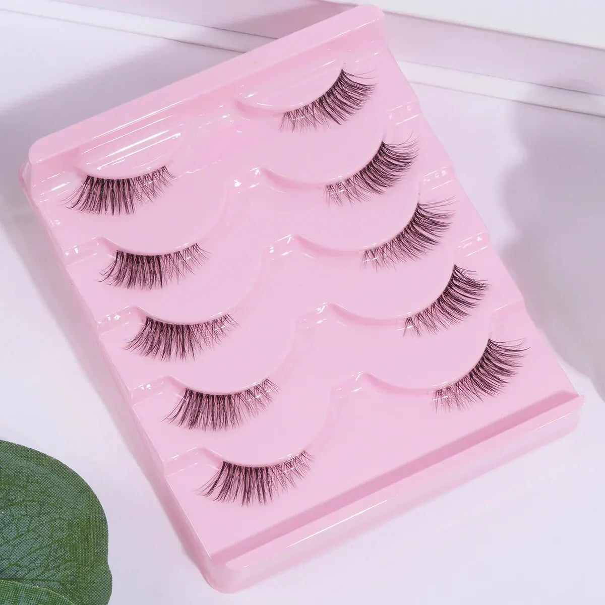 MAGEFY 5 Pairs Half Fake Eyelashes Manga Lashes Soft Natural Cat Eye Lashes Makeup Tool Extension Clear Band Lashes