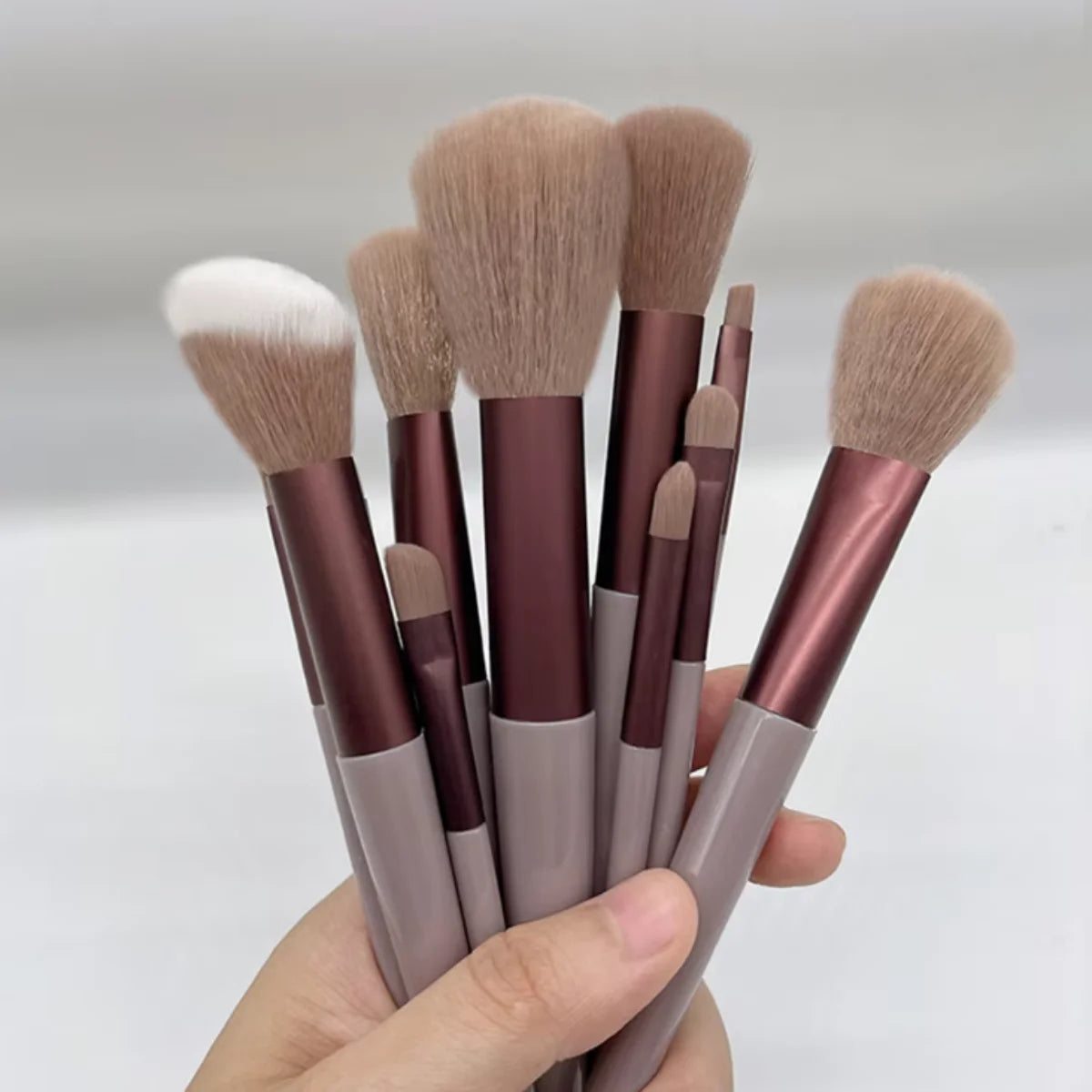 13 PCS LOT Makeup Brushes Set Eye Shadow Foundation Women Cosmetic Brush Eyeshadow Blush Beauty Soft Make Up Tools Bag