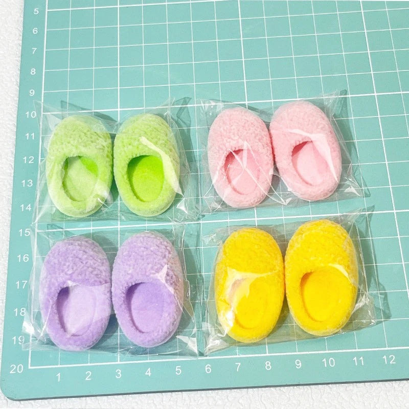 1/12 Dollhouse Simulation Plush Slippers Model Dollhouse Miniature Shoes Decorations Dolls Dress Up Accessories