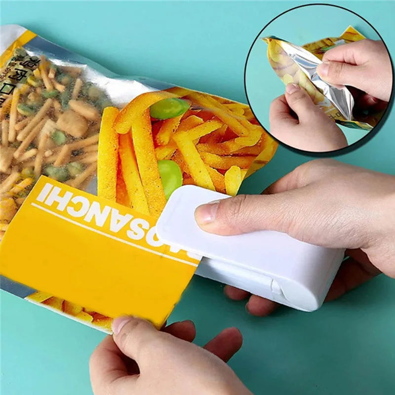 Mini Snack Sealer Small Household Bag Sealer Portable Hand Pressure Heat Sealer Plastic Bag Sealer