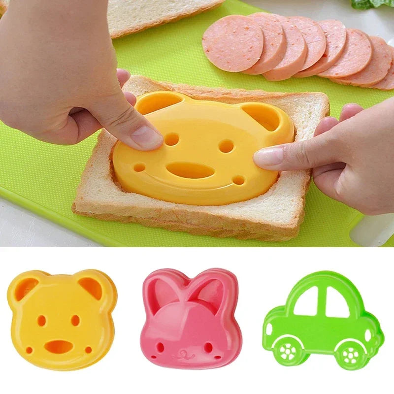 2pcs Sandwich Mould Bear Cat Rabbit Car Shaped Bread Mold Cake Biscuit Embossing Device Crust Cookie Cutter Baking Pastry Tools