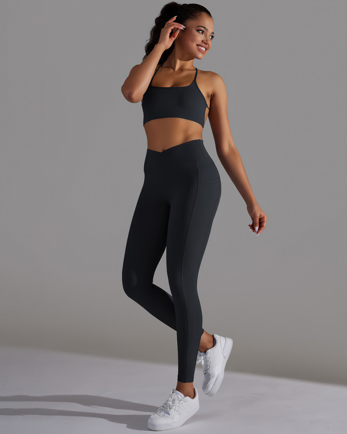 Selene Sports Bra - Black